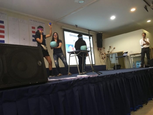 EL DÍA EN QUE LA FÍSICA CUÁNTICA LLEGÓ AL INSTITUTO NACIONAL Y AL LICEO 7 DE PROVIDENCIA